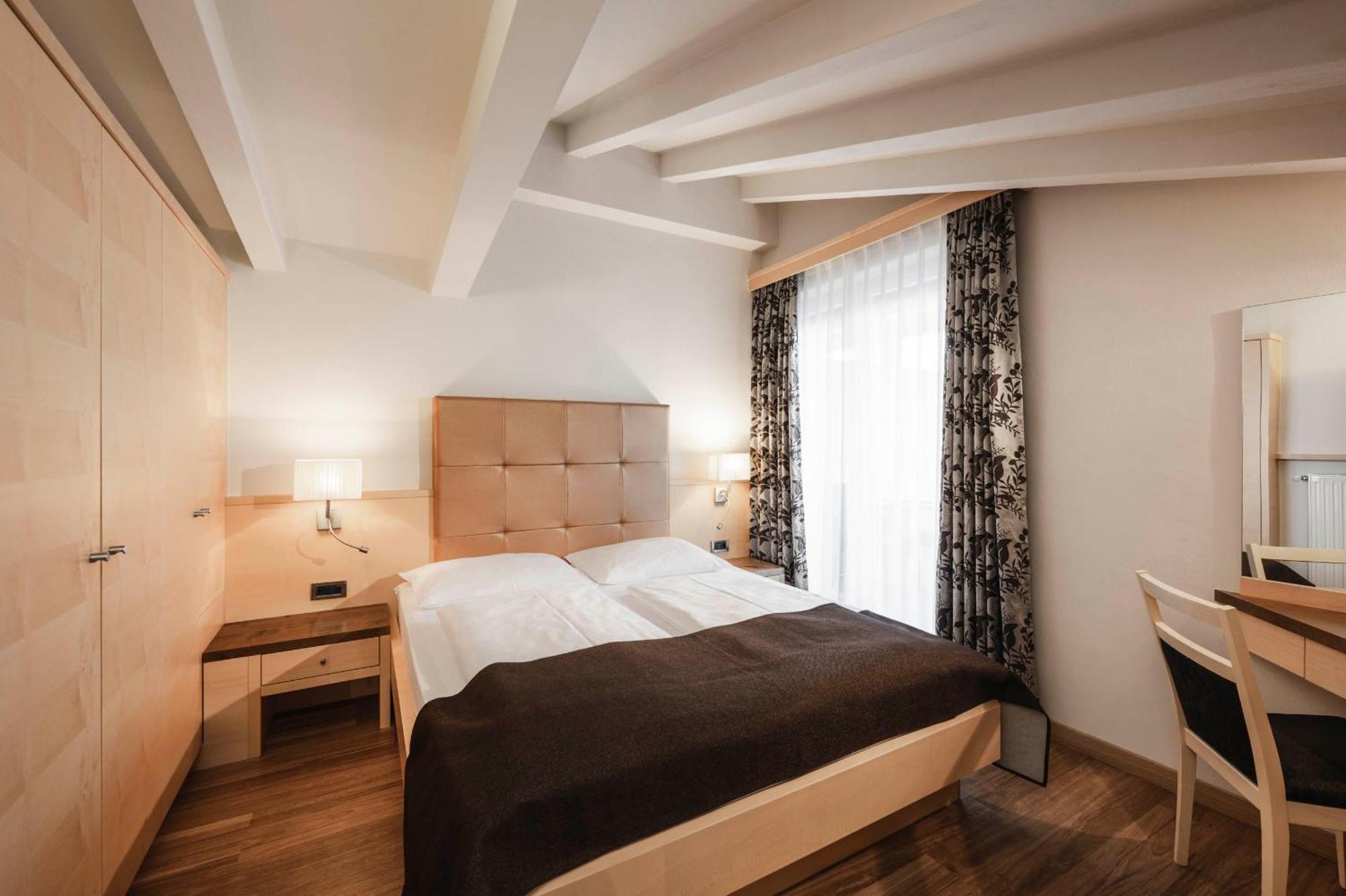 Appartementhaus Residence Hirzer Tirolo Habitación foto
